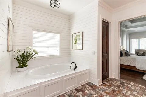 $3,250,000 | 4820 West 68th Street, Prairie Village, KS 66208