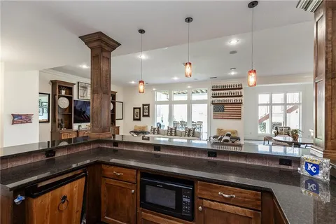 $3,250,000 | 4820 West 68th Street, Prairie Village, KS 66208