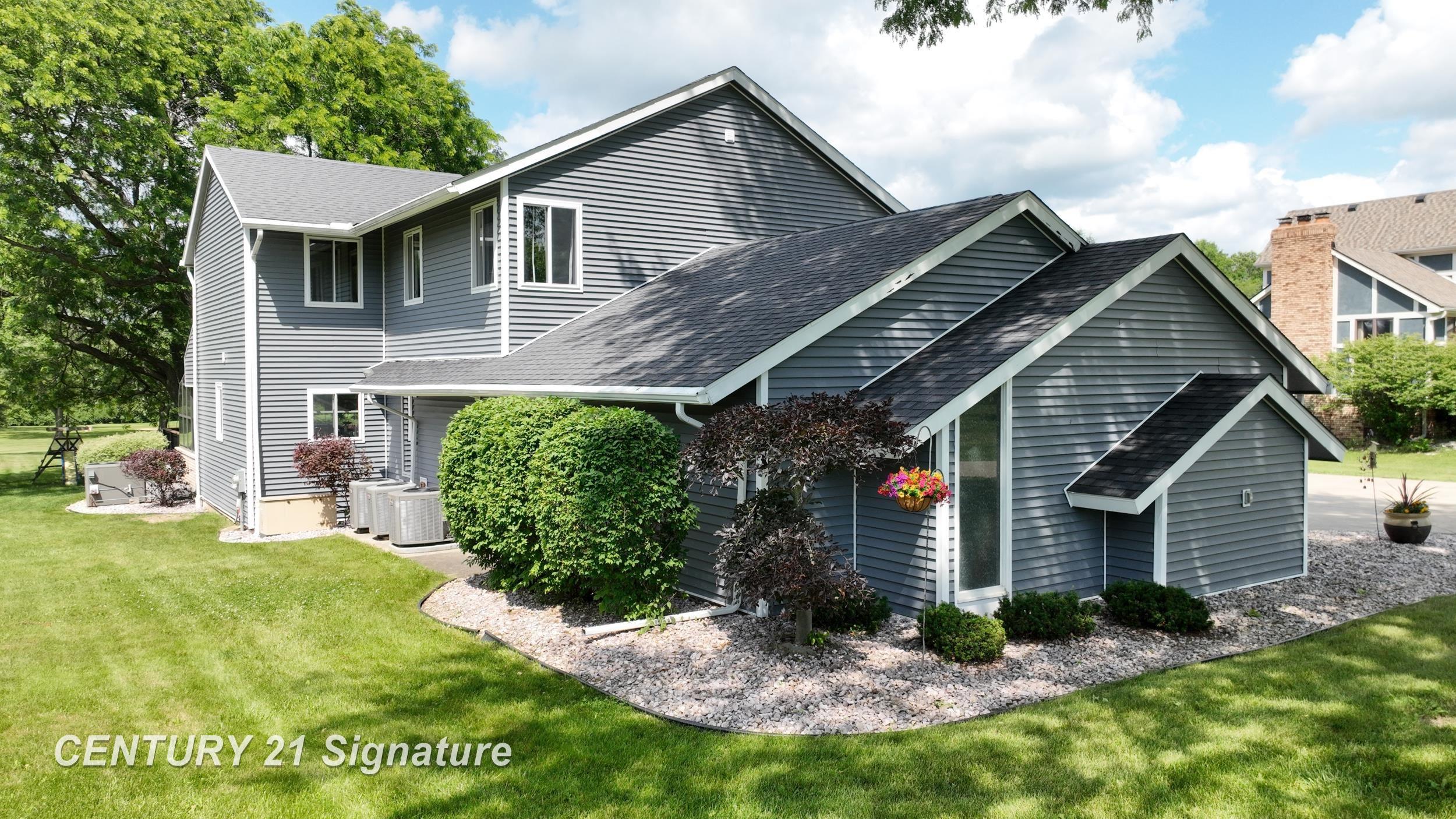 7492 East River Road Flushing, MI 48433 - Photo 4 of 74