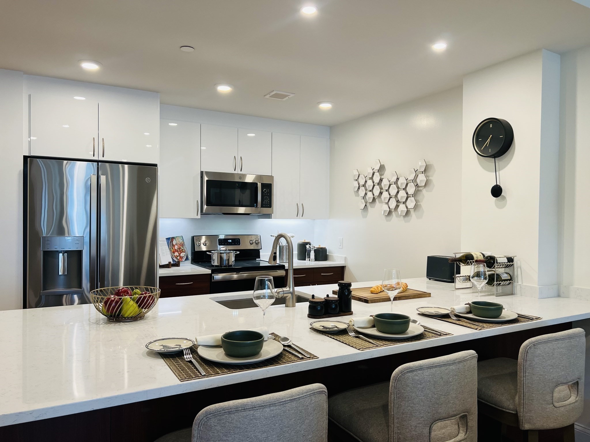 201 Sherman Road, Unit 409 Brookline, MA 02467 - Photo 9 of 25 Gallery Image 9