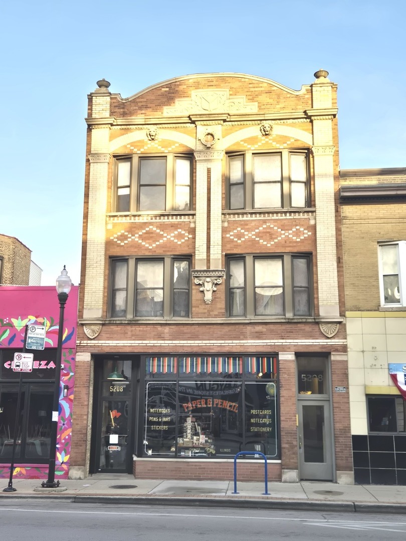 5208 North Clark Street, Unit 3 Chicago, IL 60640 - Photo 1 of 15