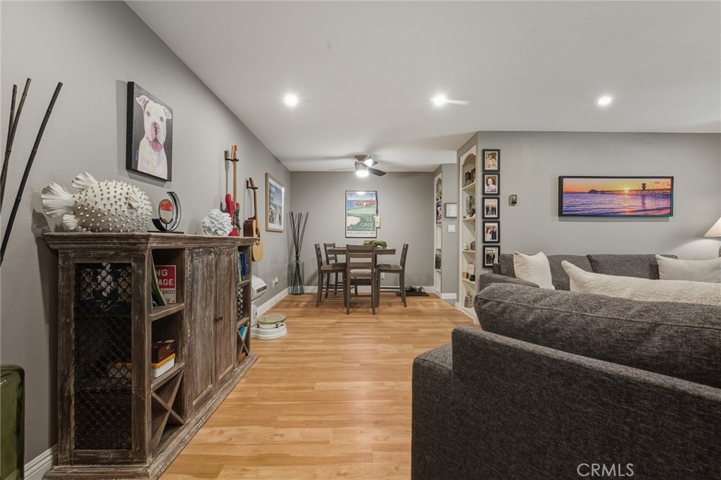 12200 Montecito Road, Unit D102 Seal Beach, CA 90740 - Photo 5 of 48