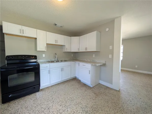 $1,400 | 214 Fairlane Avenue, Orlando, FL 32809
