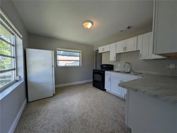 $1,400 | 214 Fairlane Avenue, Orlando, FL 32809