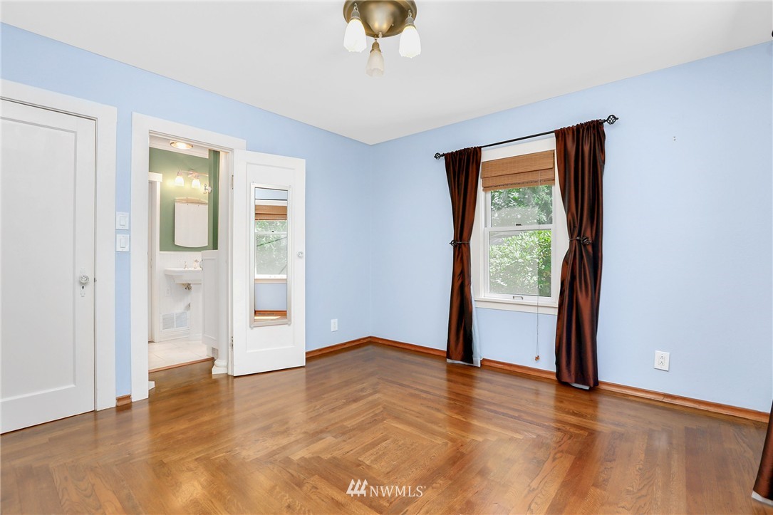19411 Grannis Road Bothell, WA 98012 - Photo 11 of 24