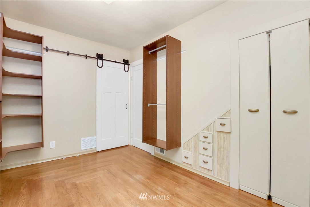19411 Grannis Road Bothell, WA 98012 - Photo 14 of 24