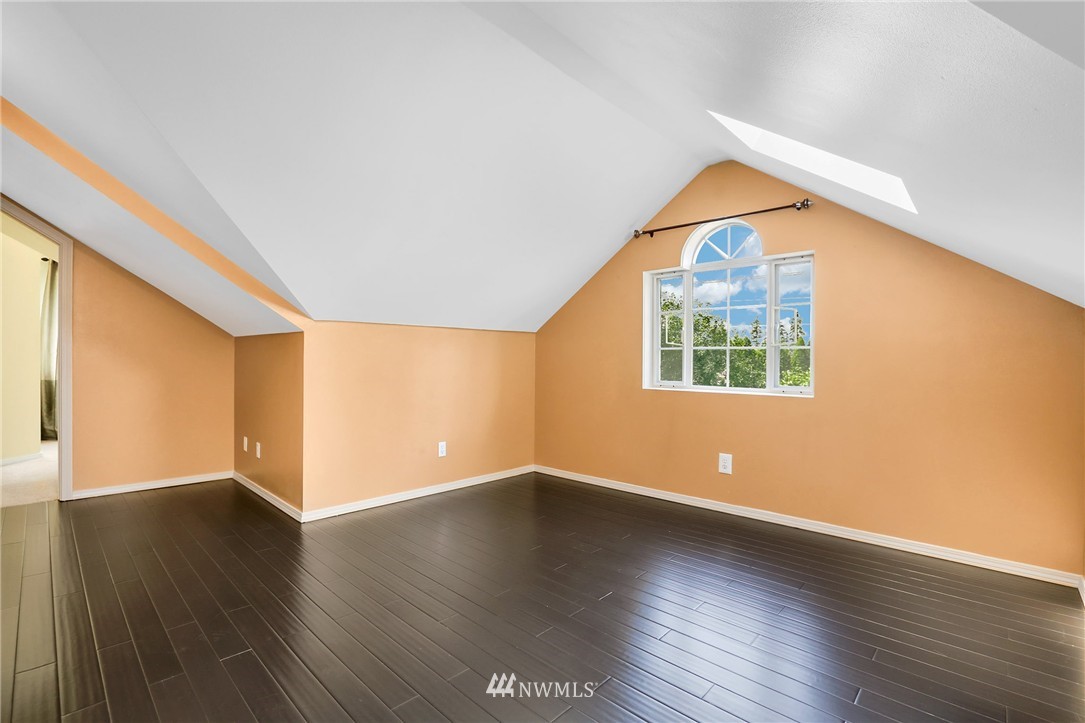 19411 Grannis Road Bothell, WA 98012 - Photo 16 of 24