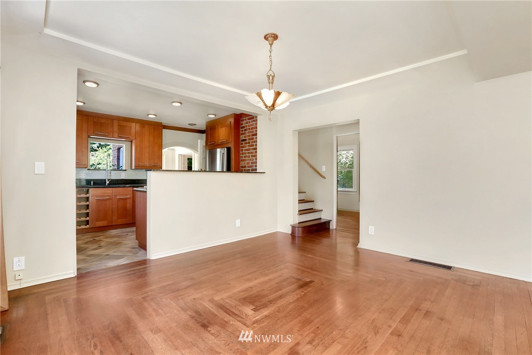 19411 Grannis Road Bothell, WA 98012 - Photo 6 of 24
