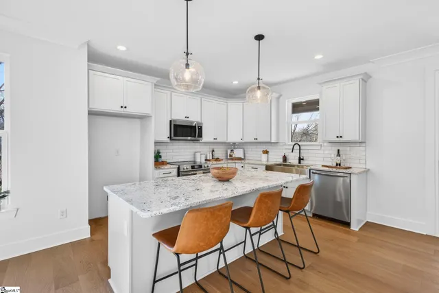 $499,900 | 307 Hunts Bridge Road, Greenville, SC 29617