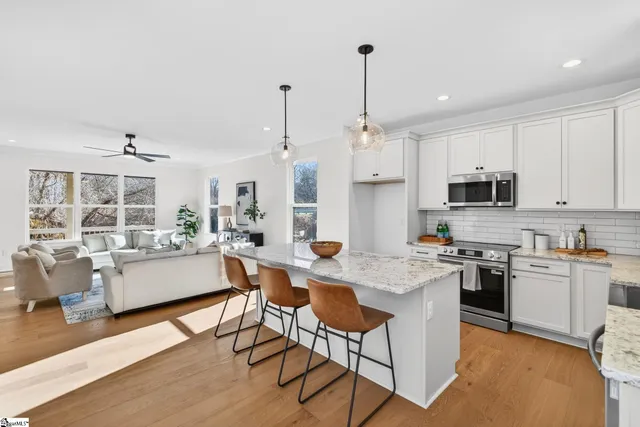 $499,900 | 307 Hunts Bridge Road, Greenville, SC 29617