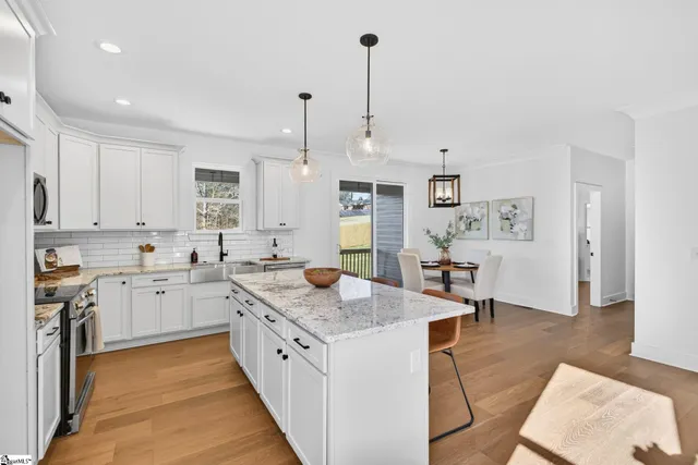 $499,900 | 307 Hunts Bridge Road, Greenville, SC 29617