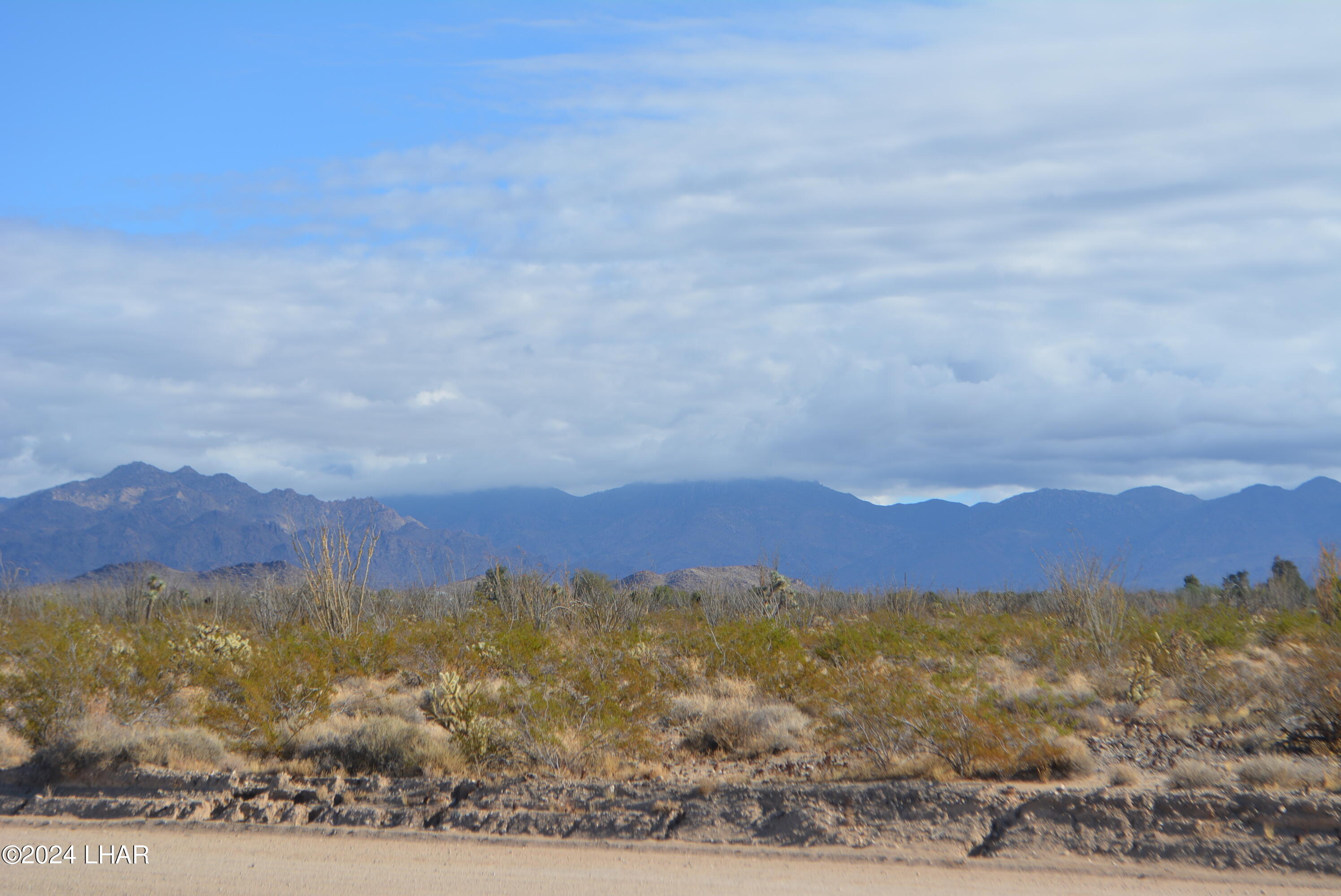 A7 South Carmen Road Yucca, AZ 86438 - Photo 12 of 26 DSC_0291
