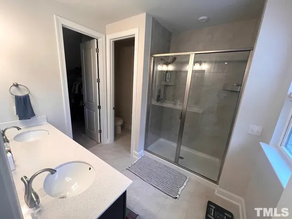 $2,395 | 822 Amley Place, Apex, NC 27523