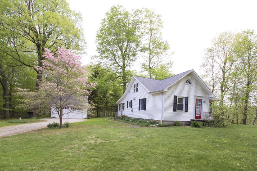944 Olive Branch Road Galien, MI 49113 - Photo 1 of 49 944-3