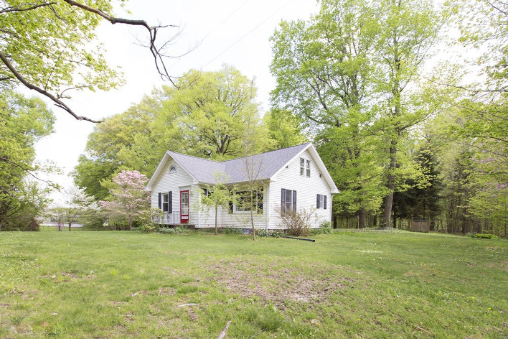 944 Olive Branch Road Galien, MI 49113 - Photo 3 of 49 944 Olive Branch Rd