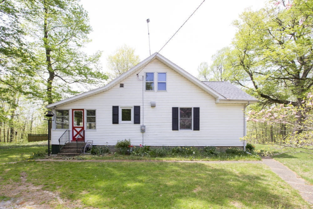 944 Olive Branch Road Galien, MI 49113 - Photo 45 of 49 Side Exterior