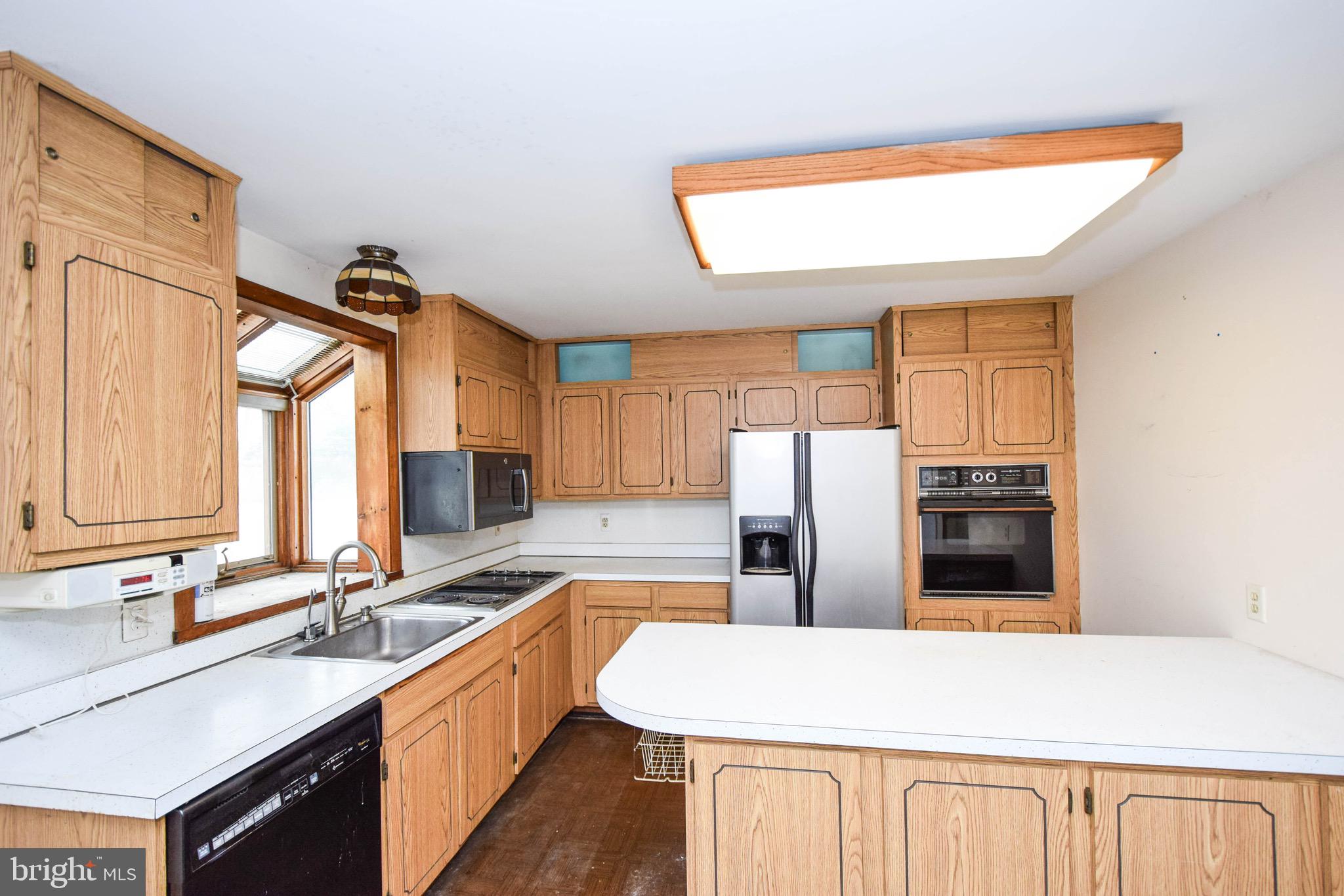 1460 Sinkler Road Warminster, PA 18974 - Photo 11 of 21 Gallery Image 11