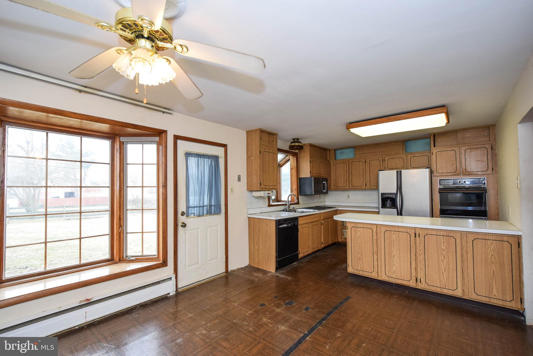 1460 Sinkler Road Warminster, PA 18974 - Photo 10 of 21 Gallery Image 10