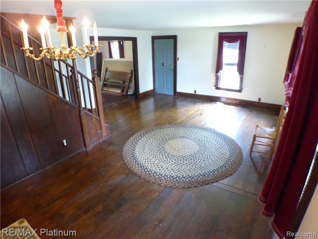 10115 Faussett Road Fenton, MI 48430 - Photo 10 of 39 P1060156.JPG
