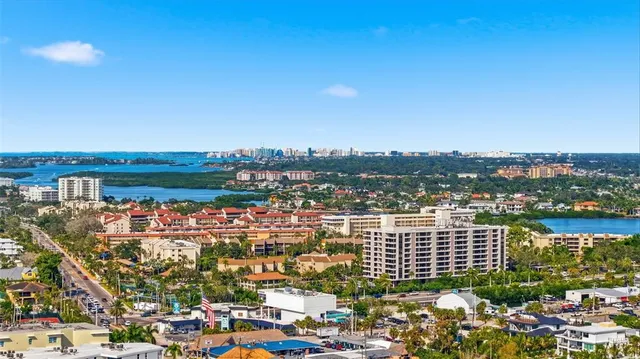 $600,000 | 6415 Midnight Pass Road, Unit 310, Sarasota, FL 34242