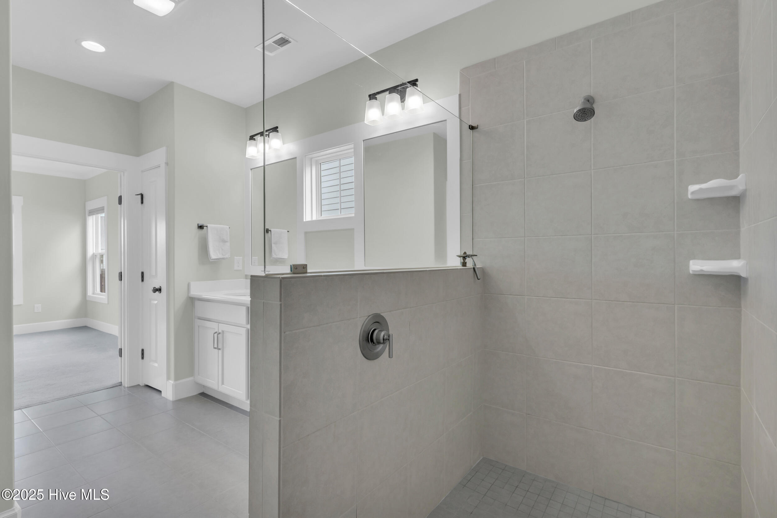 357 Spicer Lake Drive Holly Ridge, NC 28445 - Photo 20 of 65 357 spicer lake dr 00021