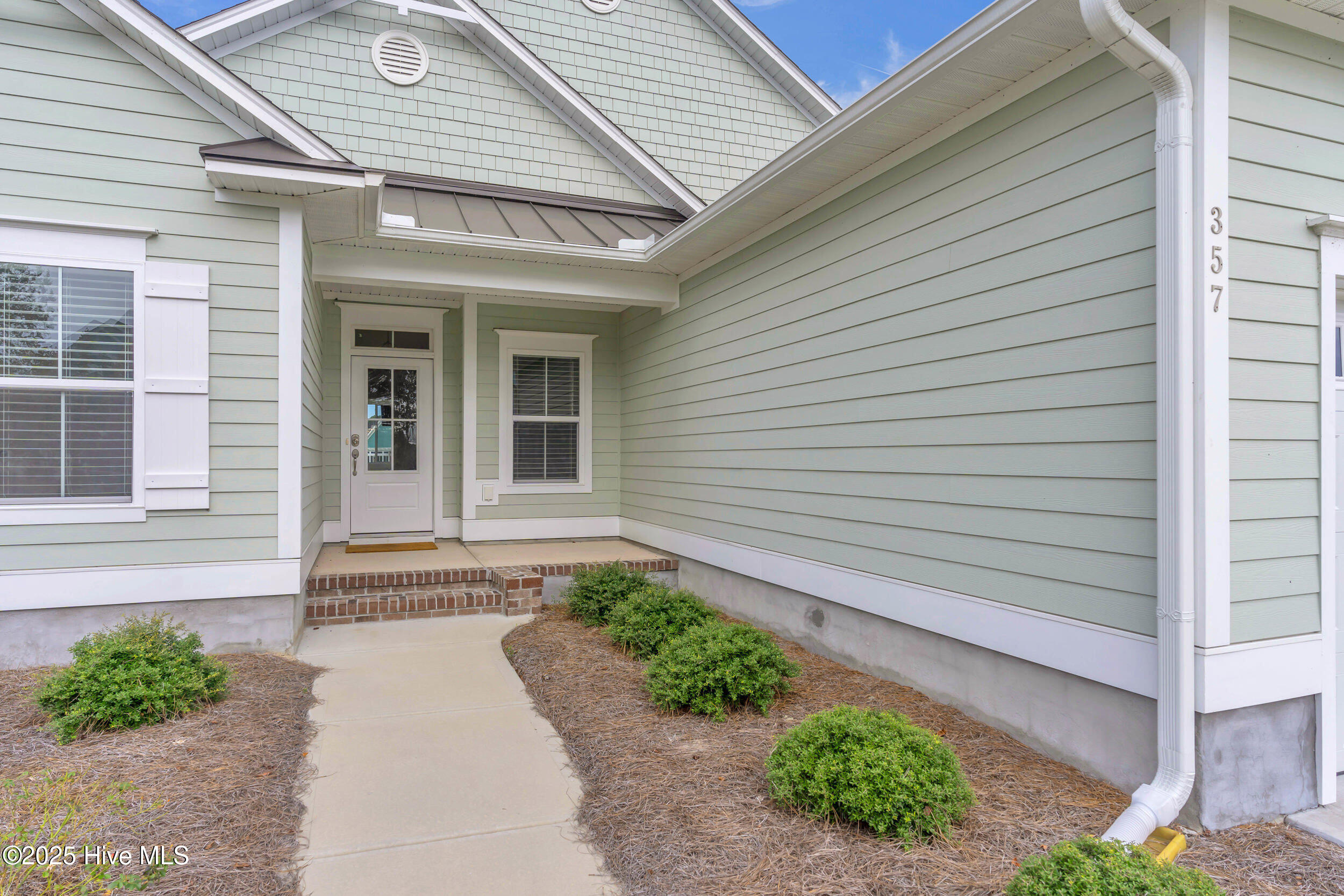 357 Spicer Lake Drive Holly Ridge, NC 28445 - Photo 4 of 65 357 spicer lake dr 00004