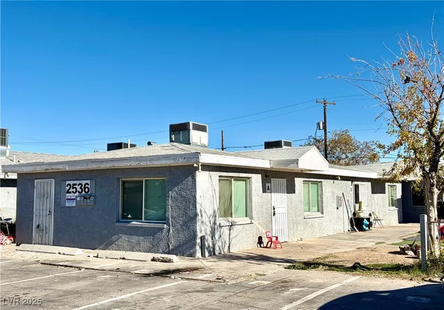 $695,000 | 2536 North Carroll Street, North Las Vegas, NV 89030
