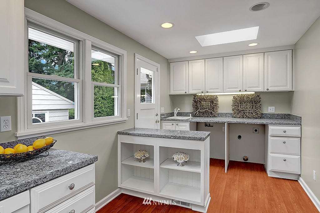 1003 Spruce Street Edmonds, WA 98020 - Photo 12 of 23 Gallery Image 12