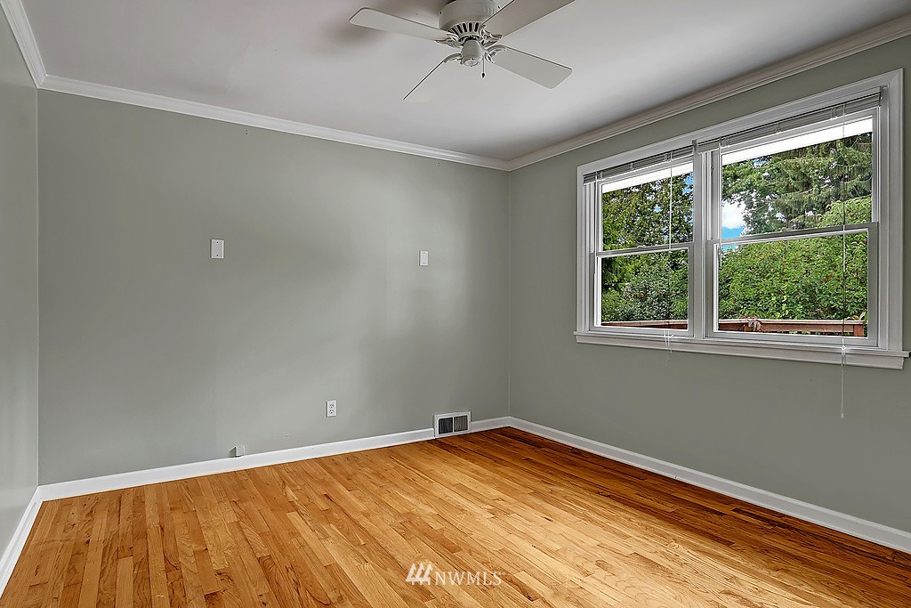 1003 Spruce Street Edmonds, WA 98020 - Photo 14 of 23 Gallery Image 14