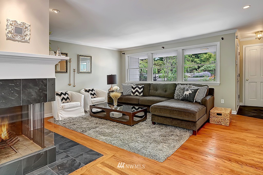 1003 Spruce Street Edmonds, WA 98020 - Photo 4 of 23 Gallery Image 4