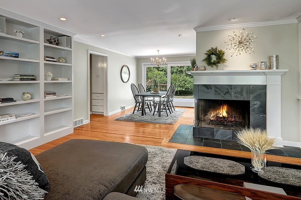 1003 Spruce Street Edmonds, WA 98020 - Photo 6 of 23 Gallery Image 6