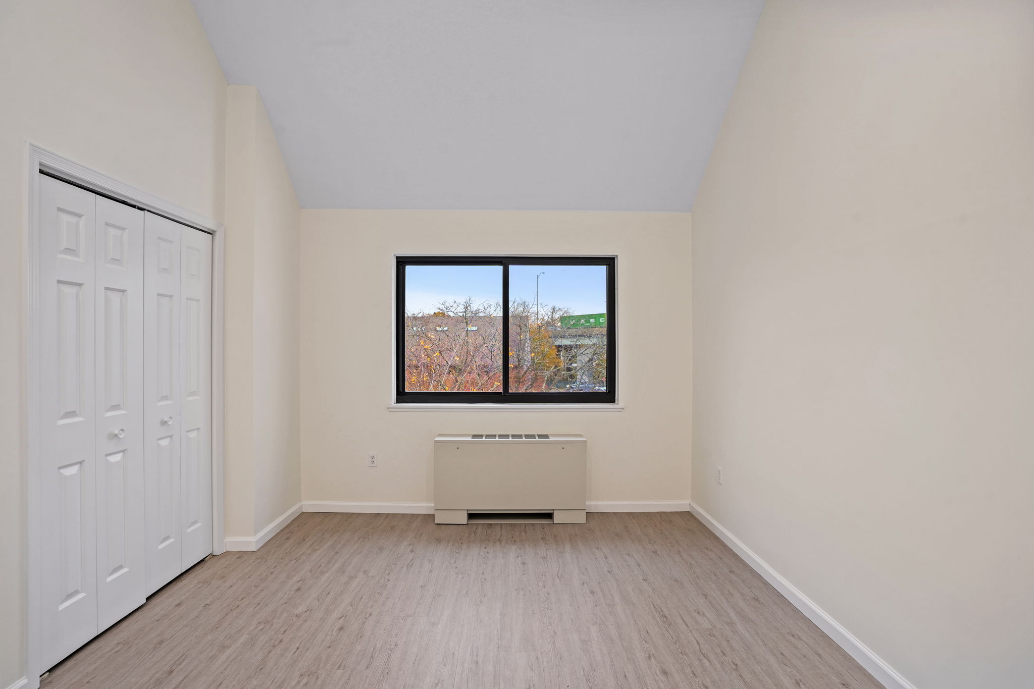 7 River Road, Unit 310 Norwalk, CT 06850 - Photo 14 of 21 an empty room with window