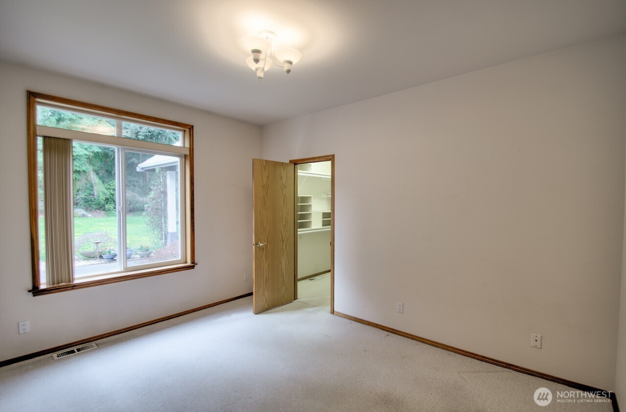 4716 D Milluhr Road Northeast Olympia, WA 98516 - Photo 16 of 39