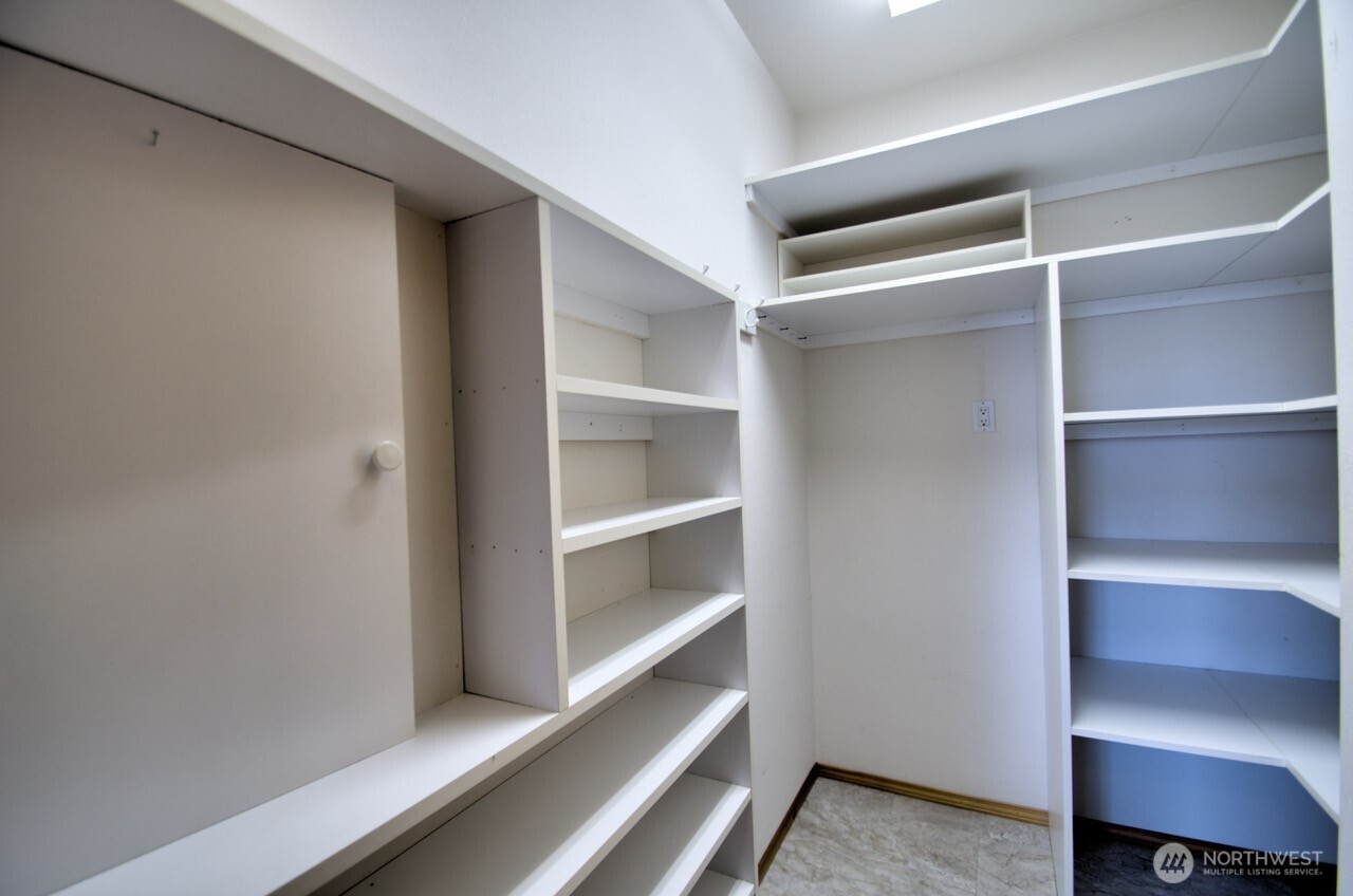 4716 D Milluhr Road Northeast Olympia, WA 98516 - Photo 9 of 39