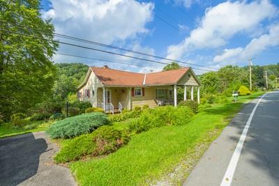 695 Story Road Slickville, PA 15684 - Photo 3 of 22 Gallery Image 3