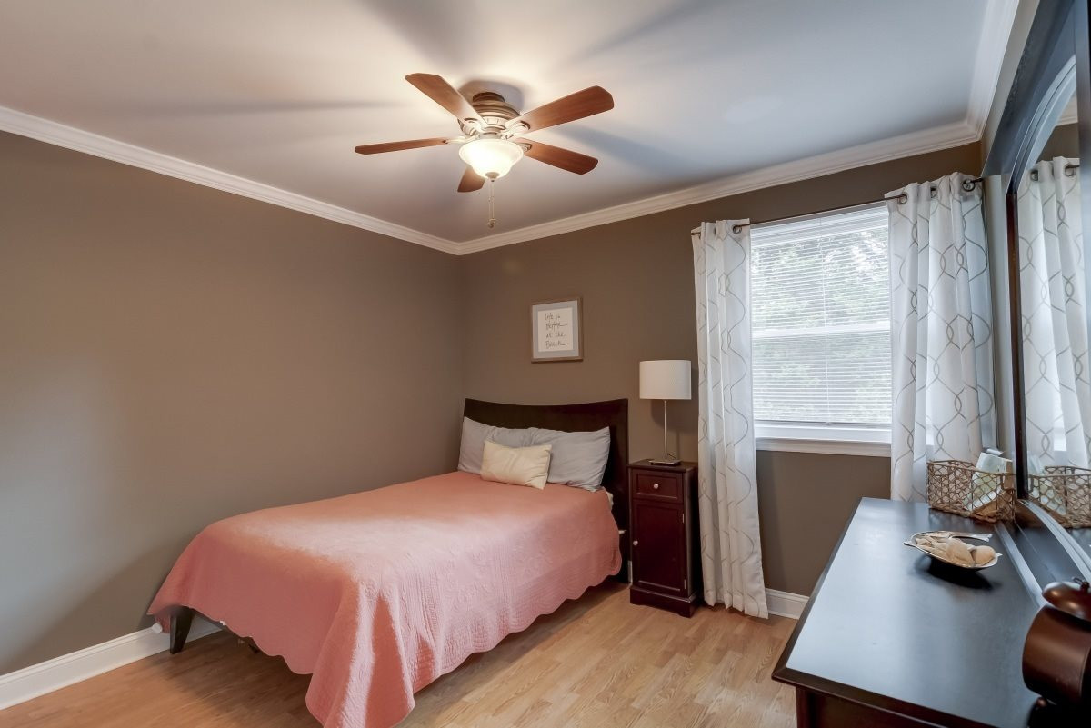 429 East Millbrook Road Raleigh, NC 27609 - Photo 19 of 25 Photo 19