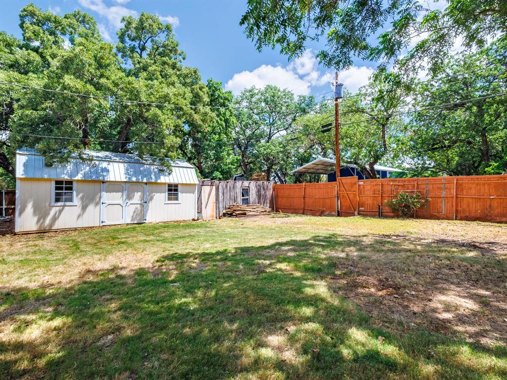 4002 Austin Avenue Brownwood, TX 76801 - Photo 30 of 34
