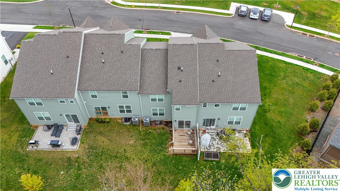 4816 Daisy Road Allentown, PA 18104 - Photo 4 of 38