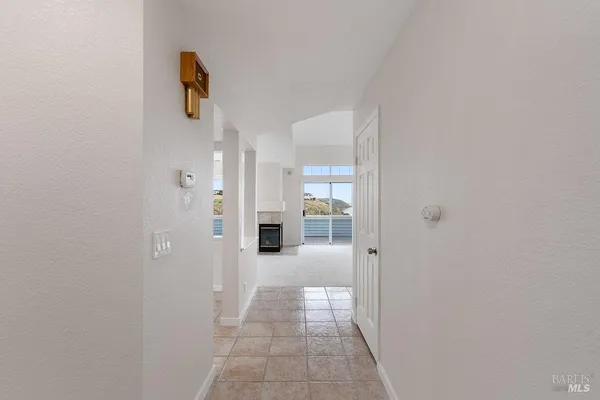 a view of livingroom with furniture