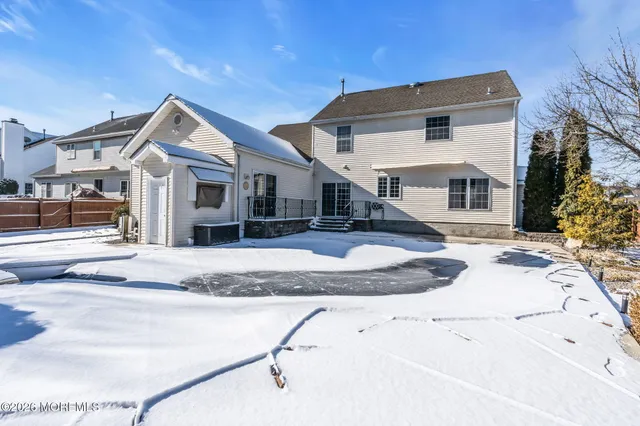 $889,000 | 30 Gristmill Road, Howell, NJ 07731