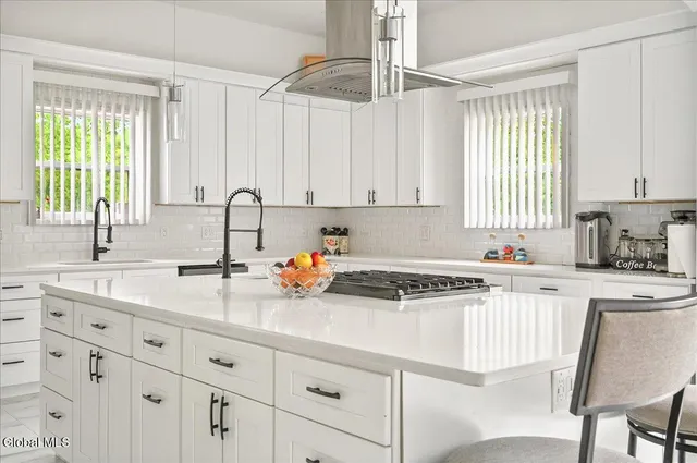 $679,000 | 14 Calvin Cole Road, Stephentown, NY 12169