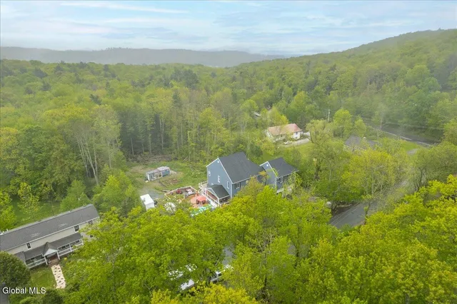 $679,000 | 14 Calvin Cole Road, Stephentown, NY 12169