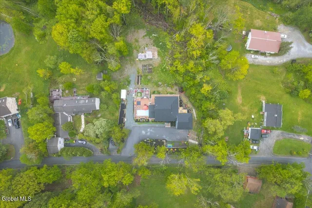 $679,000 | 14 Calvin Cole Road, Stephentown, NY 12169