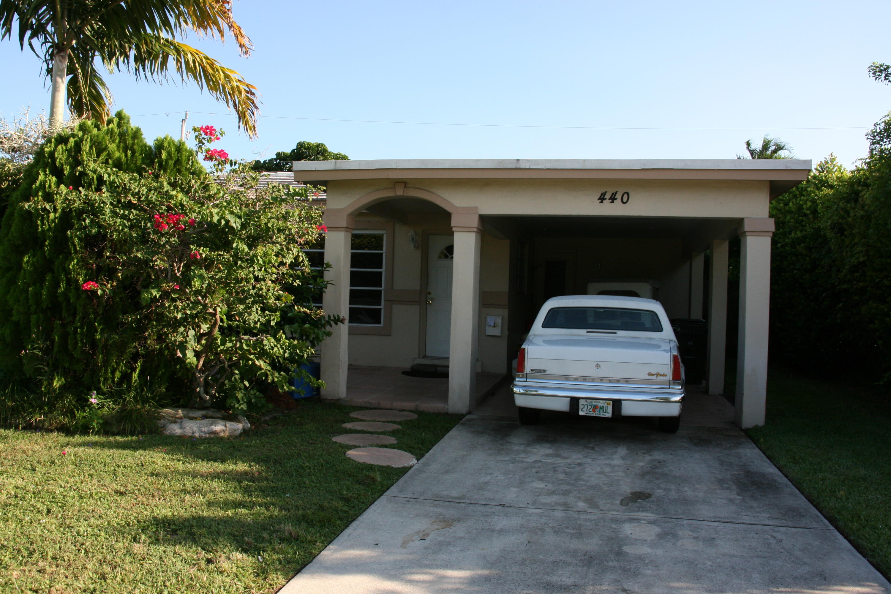 440 Northeast 24th Street Boca Raton, FL 33431 - Photo 3 of 38 IMG_6686