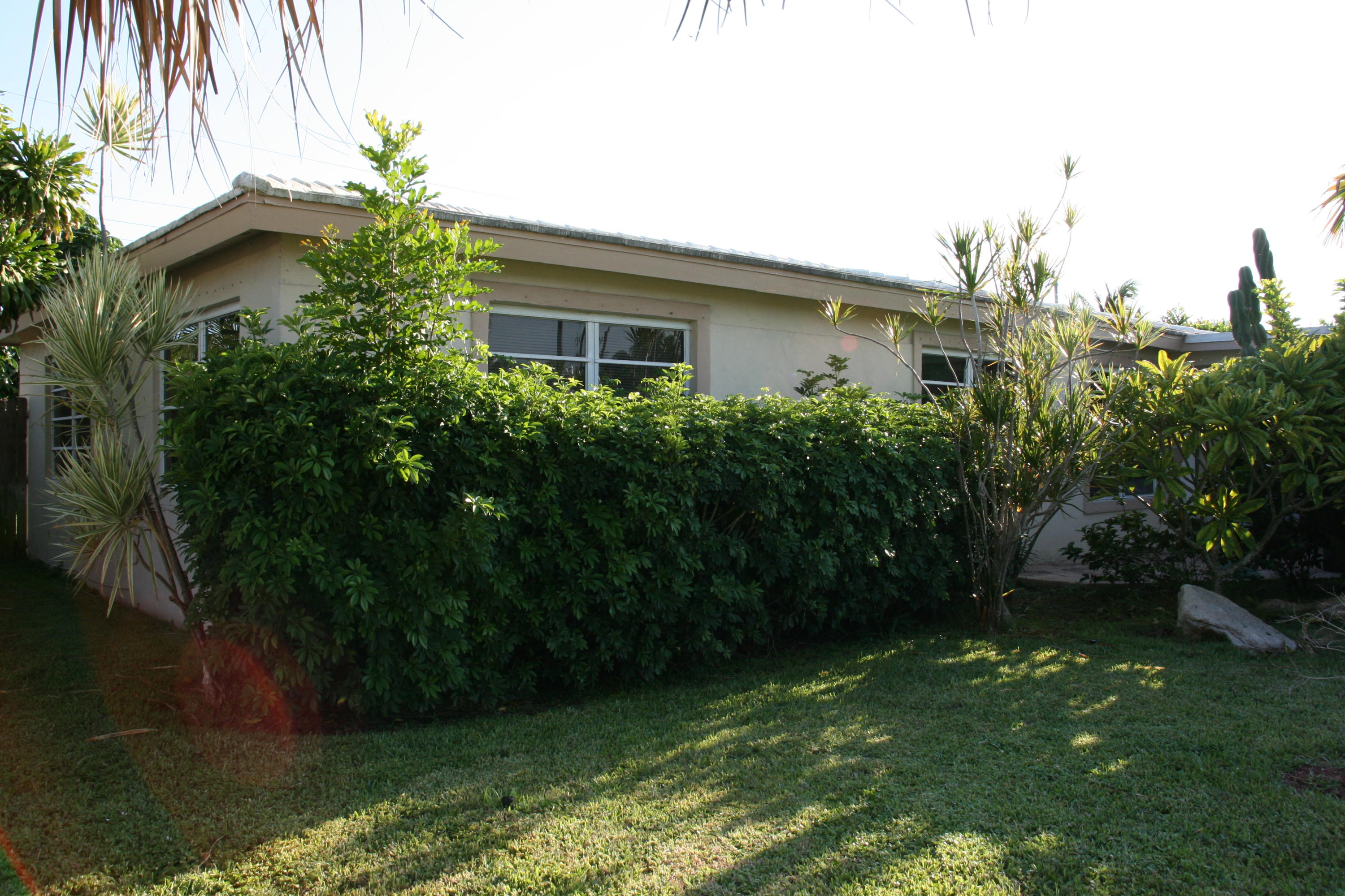 440 Northeast 24th Street Boca Raton, FL 33431 - Photo 6 of 38 IMG_6745