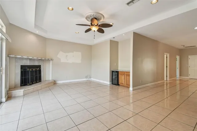 $5,200 | 284 Peninsula Avenue, Tarpon Springs, FL 34689