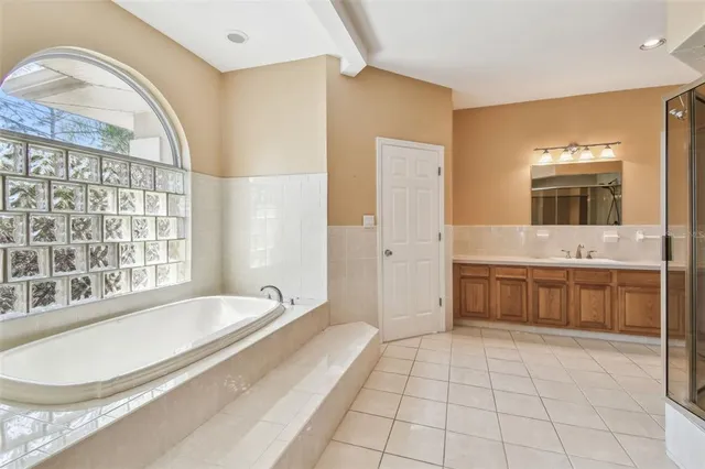 $5,200 | 284 Peninsula Avenue, Tarpon Springs, FL 34689