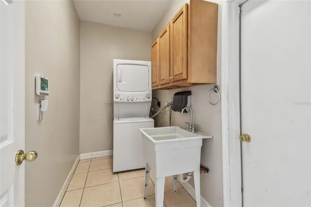 $5,200 | 284 Peninsula Avenue, Tarpon Springs, FL 34689