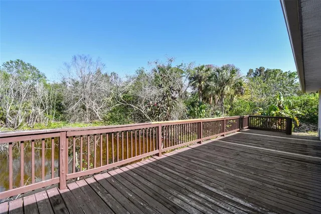 $5,200 | 284 Peninsula Avenue, Tarpon Springs, FL 34689