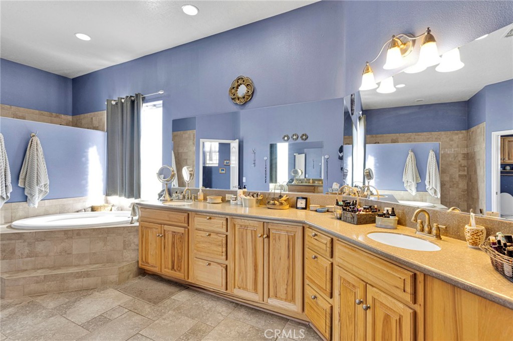 9550 Lucerne Road Apple Valley, CA 92308 - Photo 20 of 64 Gallery Image 20